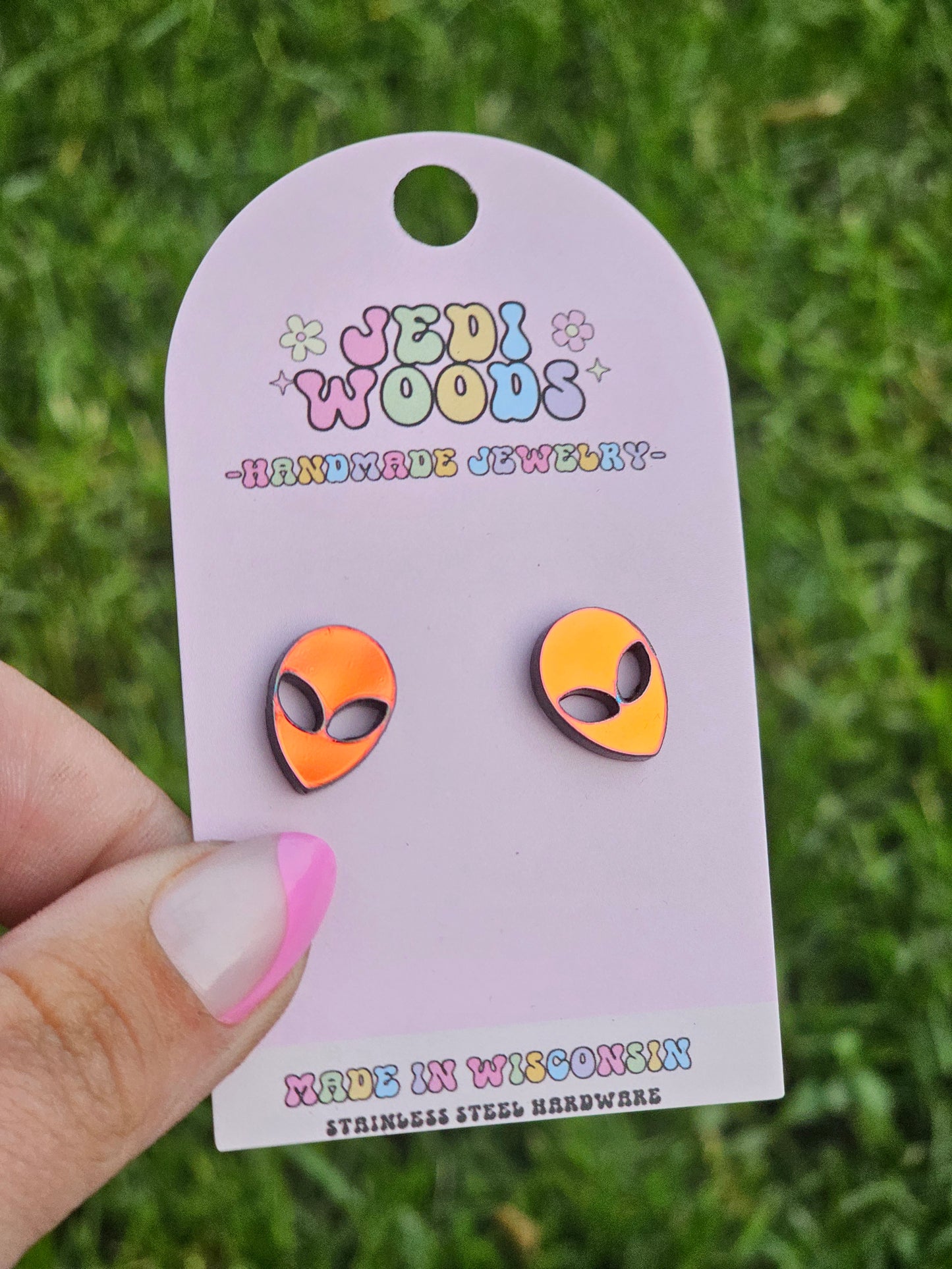 Color Changing Alien Studs