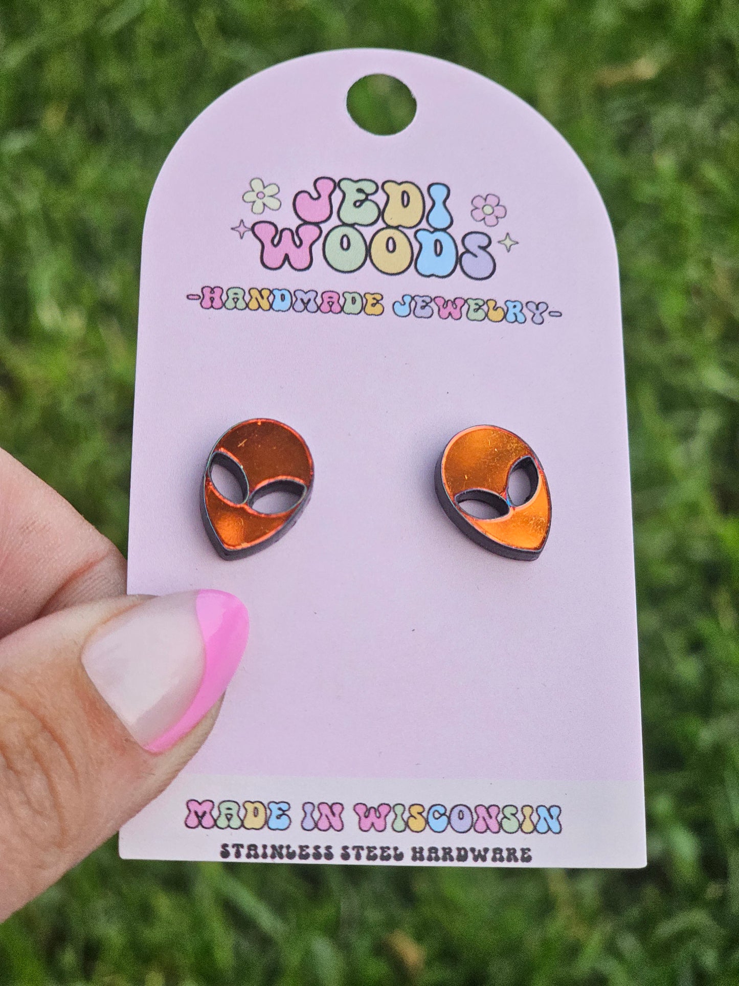 Color Changing Alien Studs