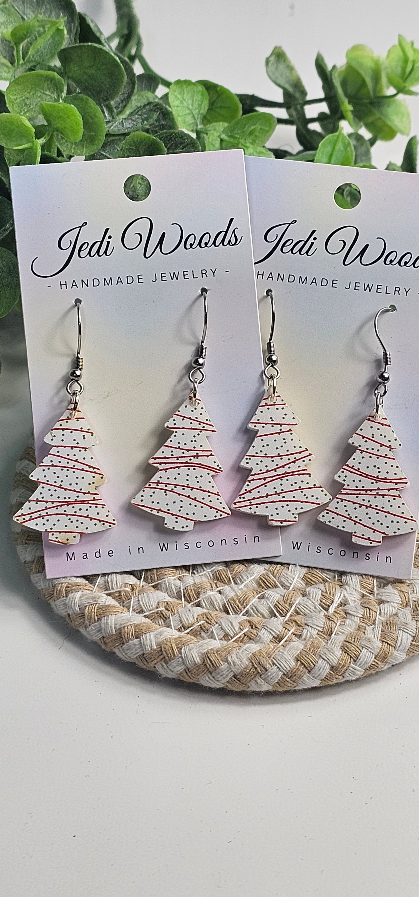 *B GRADE* Viral Snack Cake Dangles