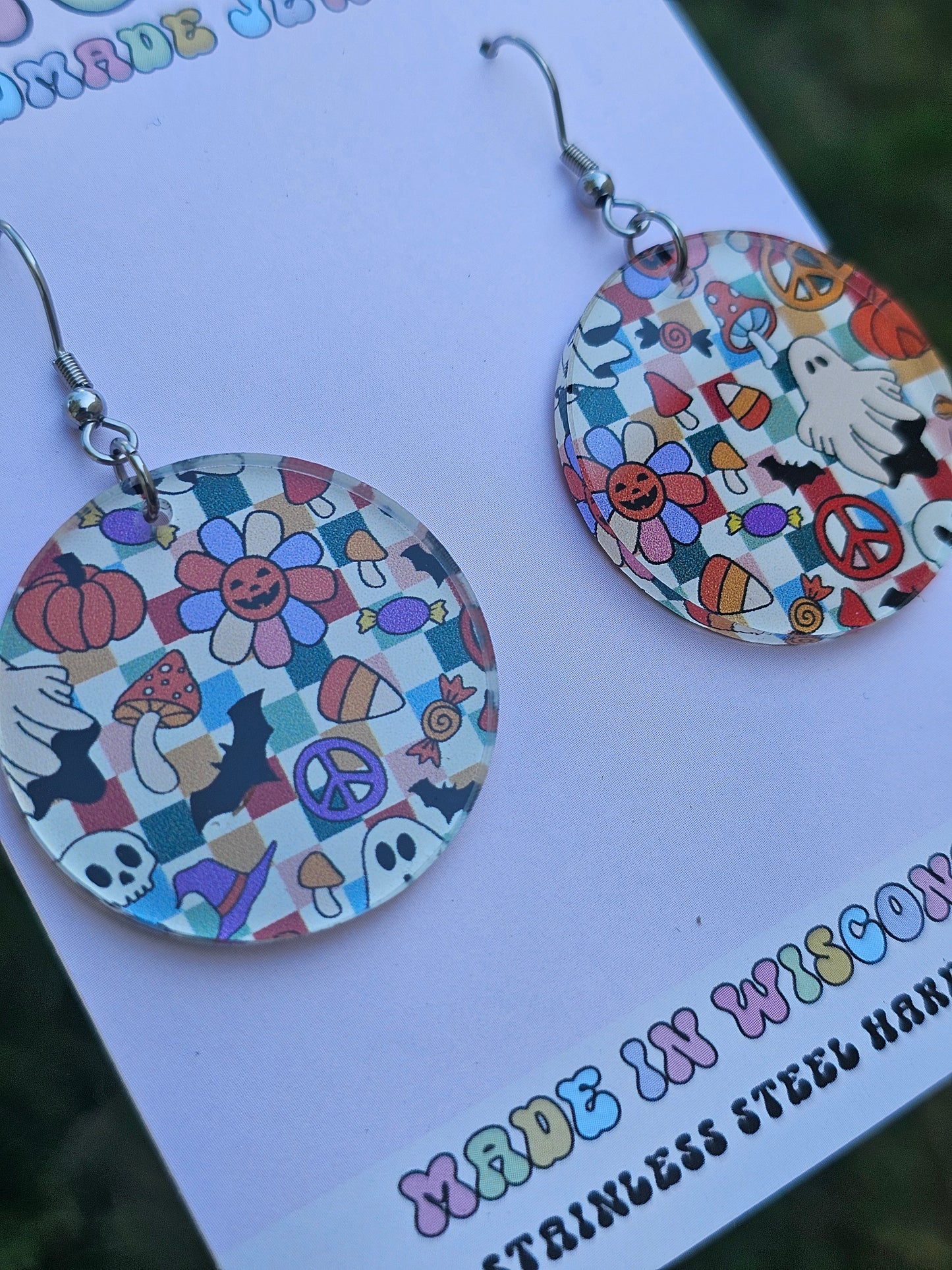 Checkered Pastel Spooky Halloween Medallions