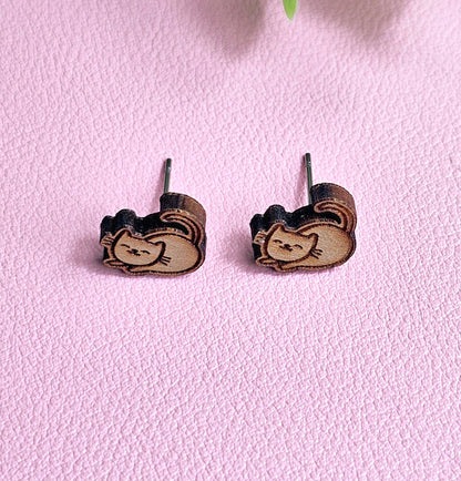 Wooden Cat Studs