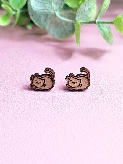 Wooden Cat Studs