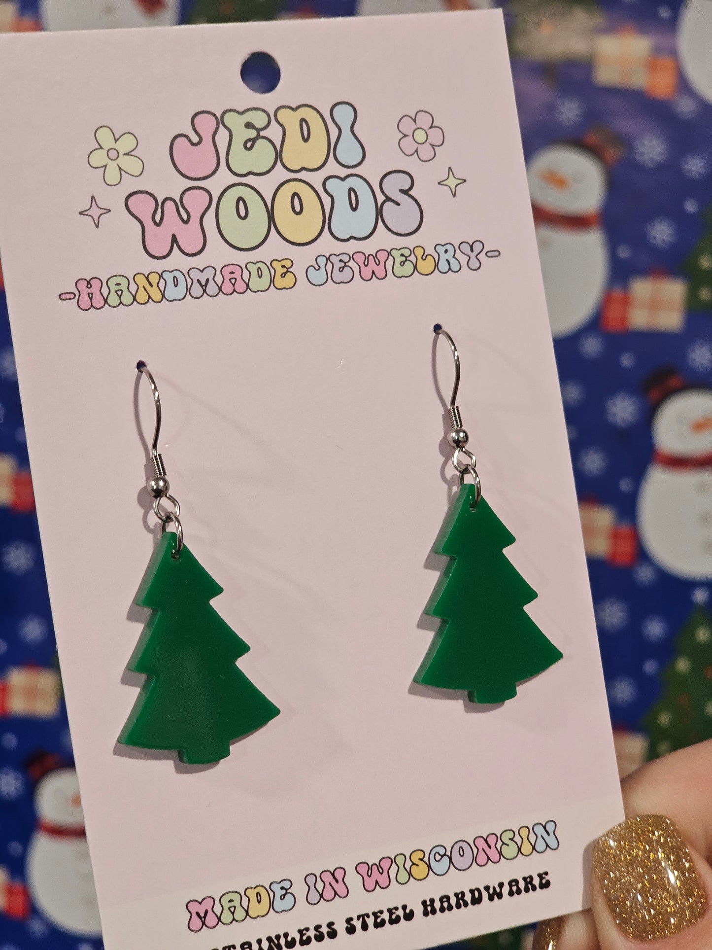 Traditional Green Minimalist Christmas Tree Earrings