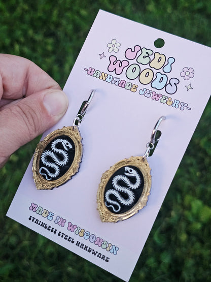 Snake Speciman Frame Earrings
