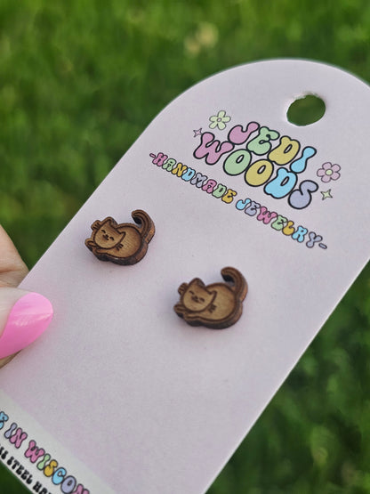 Wooden Cat Studs